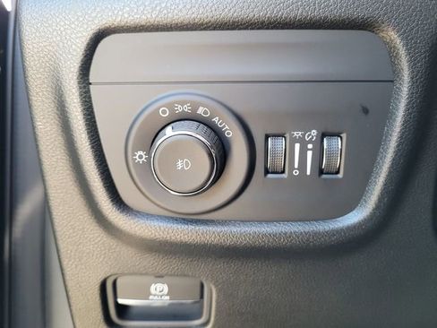 New 2025 Jeep Grand Cherokee L Limited w/ Black Appearance Package image 22