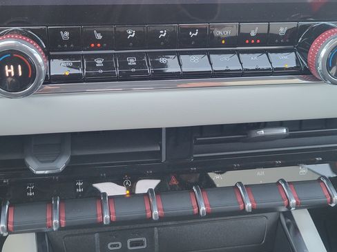 New 2026 GMC Canyon AT4X AWD/4WD image 17