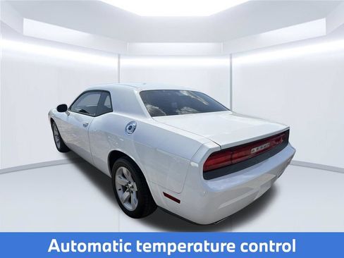 Used 2013 Dodge Challenger SXT RWD image 12