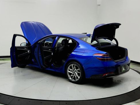 Used 2022 Genesis G70 2.0T image 12