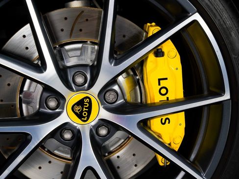 Used 2024 Lotus Emira First Edition image 18