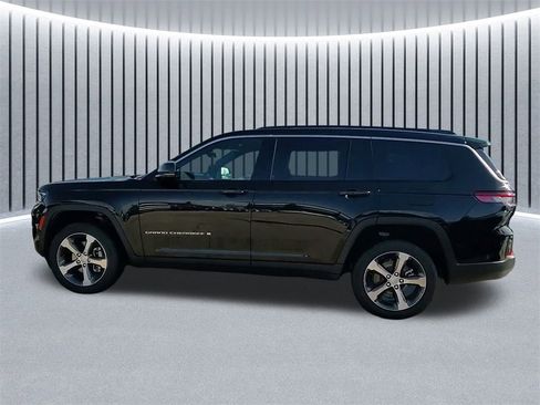 New 2026 Jeep Grand Cherokee L Limited image 17