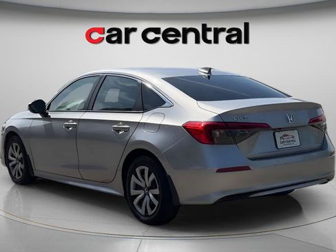Used 2024 Honda Civic LX image 3
