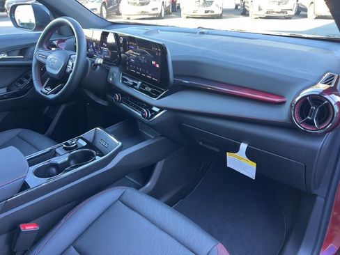 Used 2025 Chevrolet Equinox RS image 25