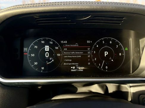 Used 2017 Land Rover Range Rover image 57