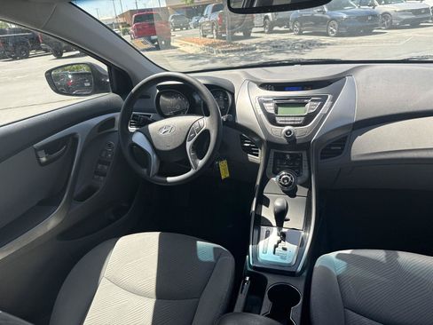 Used 2013 Hyundai Elantra GLS FWD image 24
