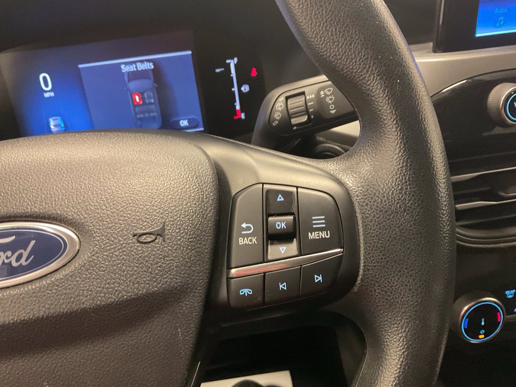 Used 2025 Ford Escape Active AWD/4WD image 21