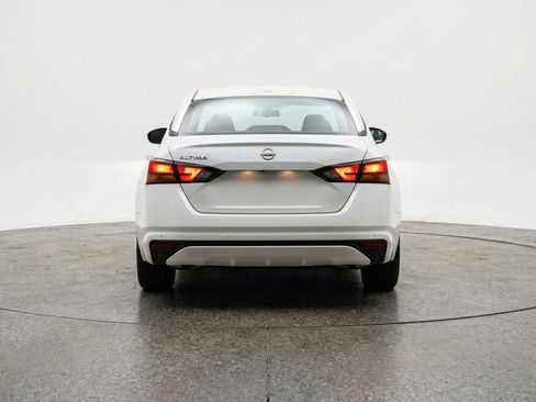 Used 2025 Nissan Altima 2.5 SV image 7