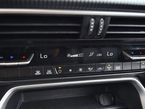 Used 2024 MAZDA CX-90 3.3 Turbo w/ Select Package image 15