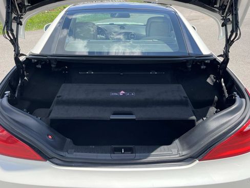 Used 2013 Mercedes-Benz SL 550 image 11