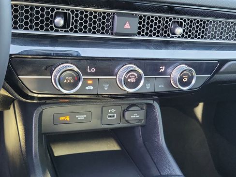 Used 2023 Honda Civic Sport image 28