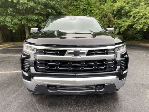 Used 2023 Chevrolet Silverado 1500 LT AWD/4WD image 3