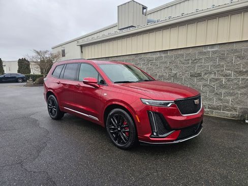 Certified 2024 Cadillac XT6 Sport w/ Technology Package image 10