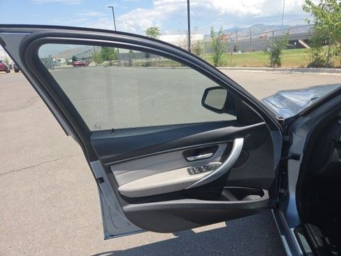 Used 2013 BMW 328i xDrive Sedan AWD/4WD image 10