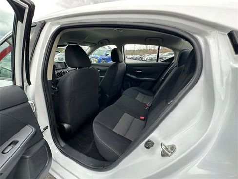 Used 2022 Nissan Sentra SV w/ Trunk Package image 18