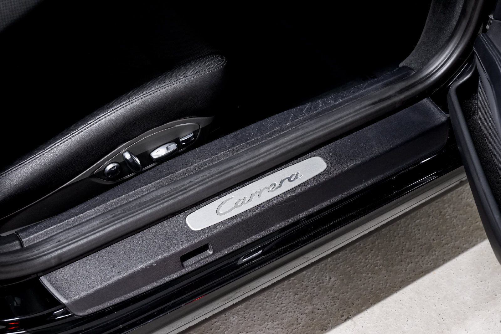 Used 2014 Porsche 911 Carrera RWD image 24