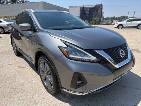 Used 2019 Nissan Murano Platinum w/ Cargo Package FWD image 4