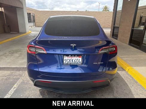 Used 2023 Tesla Model Y Long Range image 5
