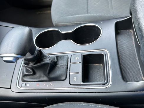 Used 2020 Kia Sorento S image 16