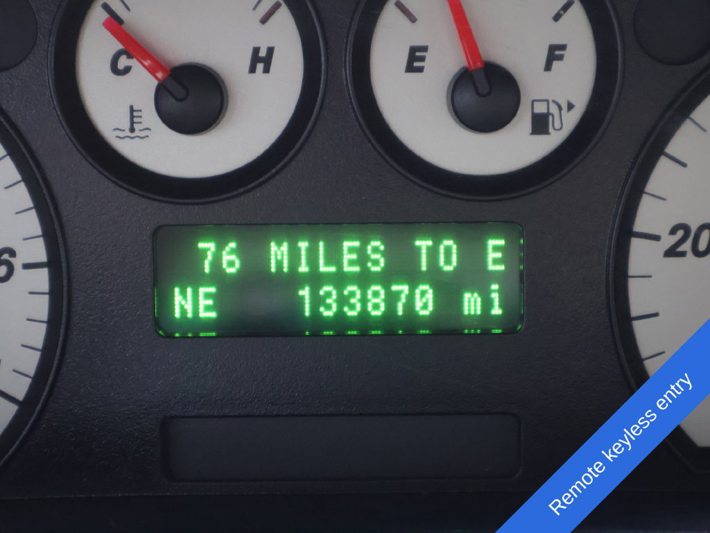 Used 2006 Ford Taurus SEL FWD image 4