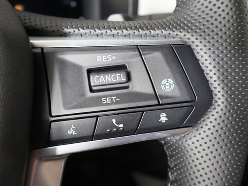 New 2025 Mitsubishi Outlander SE FWD image 42