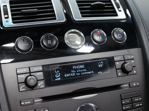 Used 2008 Aston Martin V8 Vantage Roadster RWD image 30