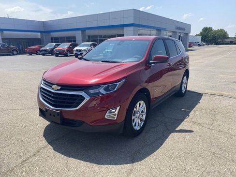 Used 2021 Chevrolet Equinox LT image 2