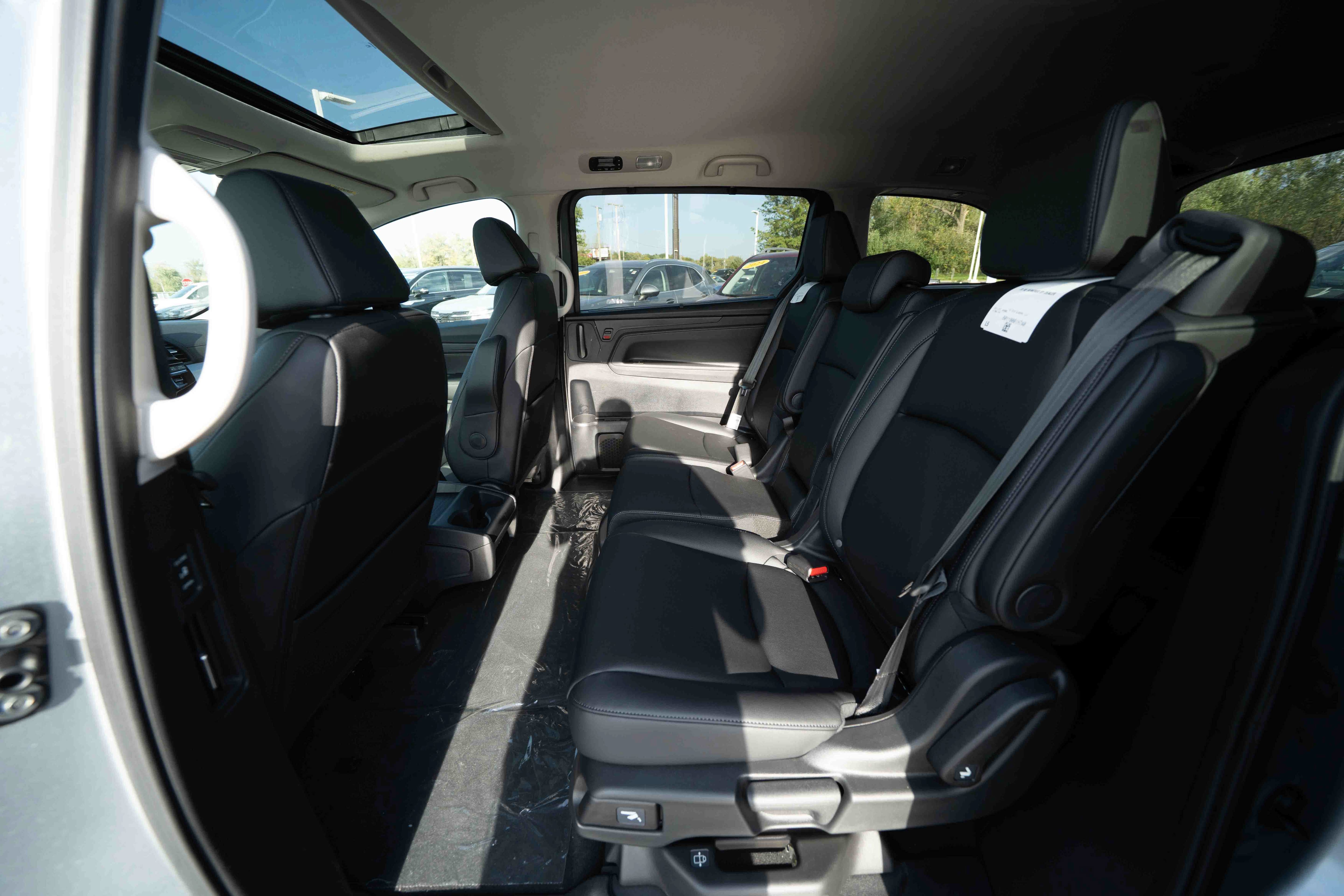 New 2027 Honda Odyssey EX-L image 23