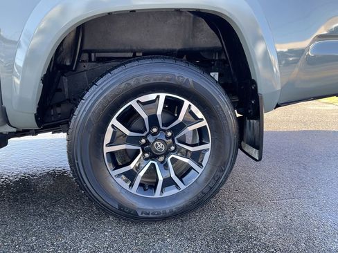 Used 2023 Toyota Tacoma TRD Sport image 10