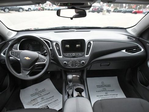 Used 2024 Chevrolet Malibu LT image 10