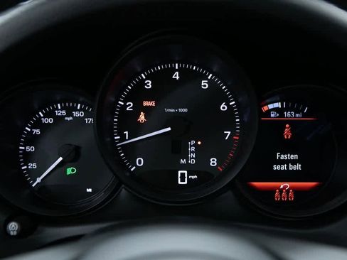 Certified 2025 Porsche Macan image 25