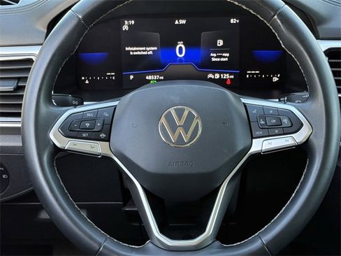 Certified 2022 Volkswagen Atlas SE w/ Panoramic Sunroof Package image 10