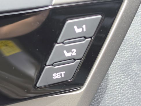 New 2026 Toyota Tundra Limited AWD/4WD image 14