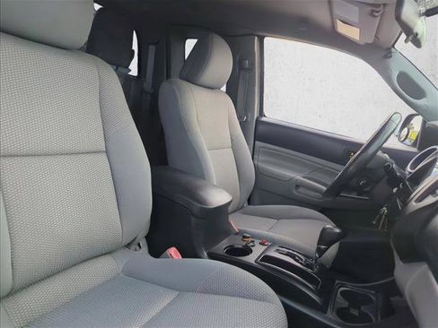 Used 2012 Toyota Tacoma 4x4 Access Cab image 26