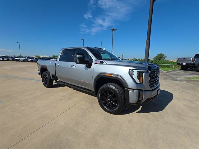 Used 2024 GMC Sierra 2500 AT4 w/ AT4 Premium Plus Package AWD/4WD image 3