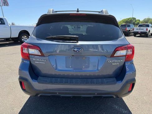 Used 2018 Subaru Outback 3.6R Limited AWD/4WD image 2