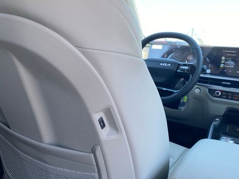 New 2026 Kia Sorento EX w/ EX Premium Package FWD image 24