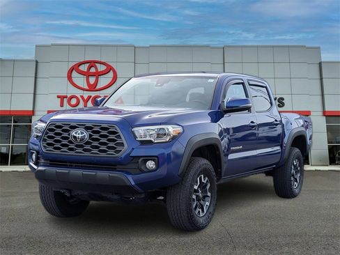 Used 2023 Toyota Tacoma TRD Off-Road image 1