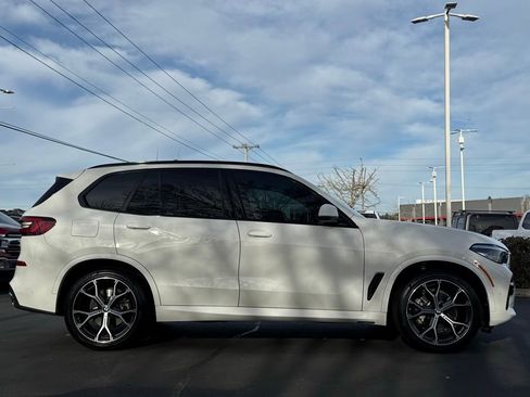 Used 2023 BMW X5 xDrive40i w/ M Sport Package image 11