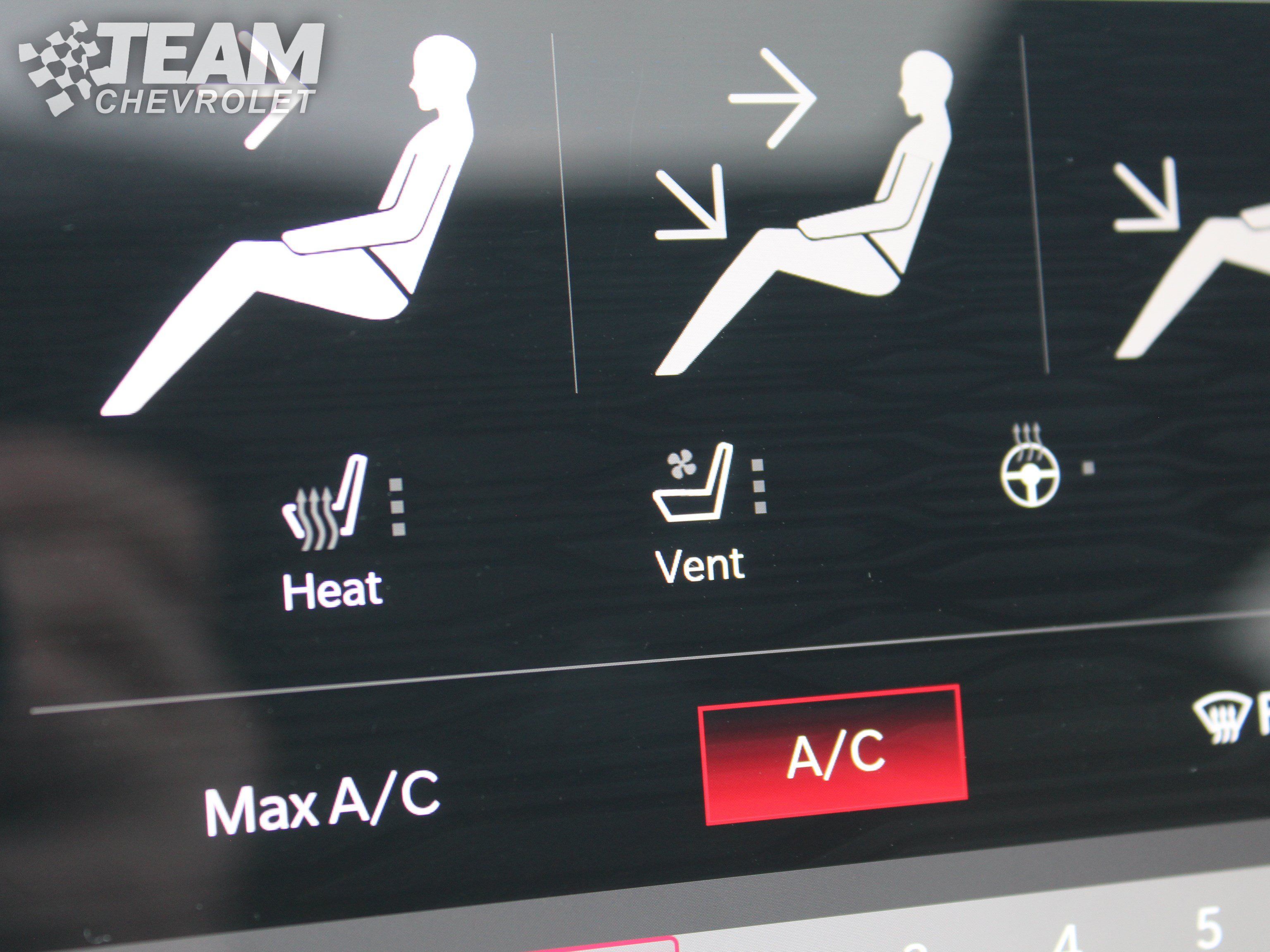 Used 2025 Dodge Durango GT AWD/4WD image 19