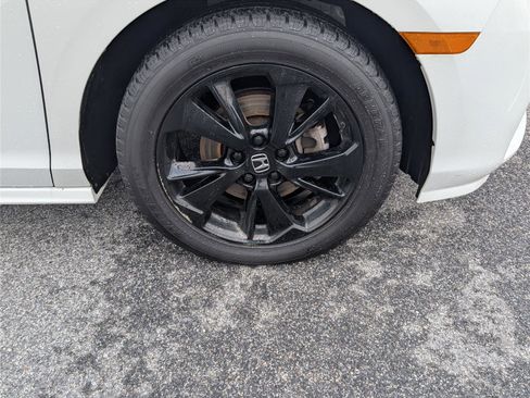 Used 2023 Honda Odyssey Sport image 9