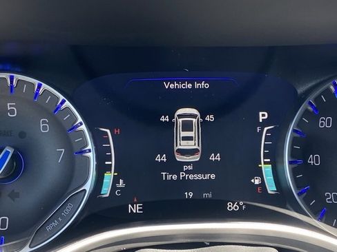 New 2026 Chrysler Voyager LX image 20