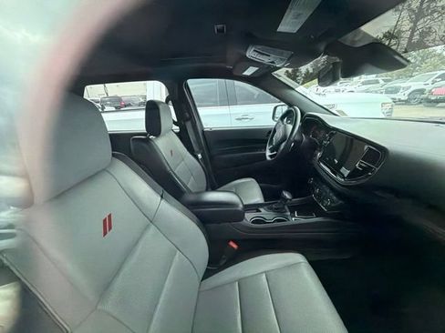 Used 2023 Dodge Durango GT RWD image 16