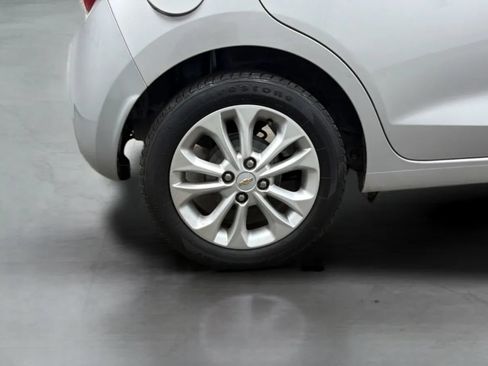 Used 2021 Chevrolet Spark LT FWD image 24