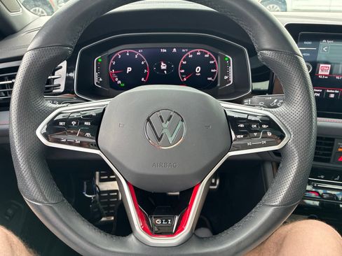 Used 2025 Volkswagen Jetta GLI Autobahn FWD image 14
