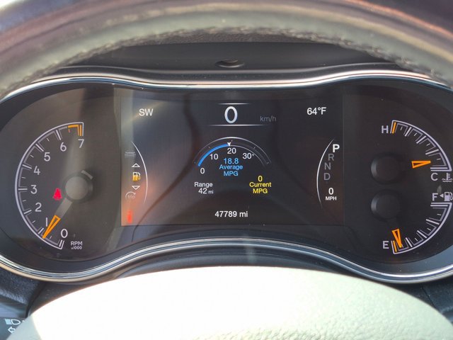 Used 2020 Jeep Grand Cherokee Altitude AWD/4WD image 7