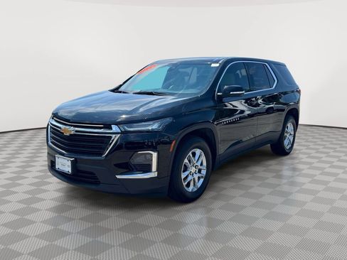 Used 2023 Chevrolet Traverse LS w/ Safety Package AWD/4WD image 3