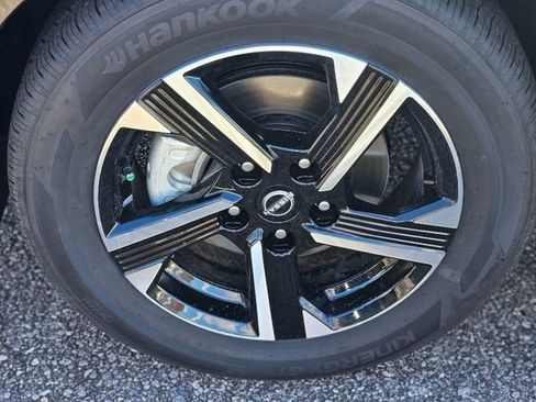 New 2025 Nissan Sentra SV w/ All-Weather Package image 8