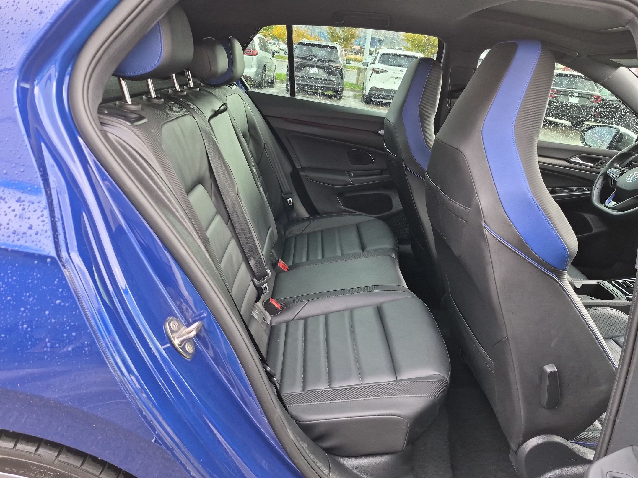 Used 2024 Volkswagen Golf R AWD/4WD image 34