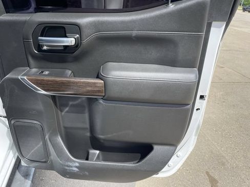 Used 2019 GMC Sierra 1500 SLE w/ SLE Value Package AWD/4WD image 14